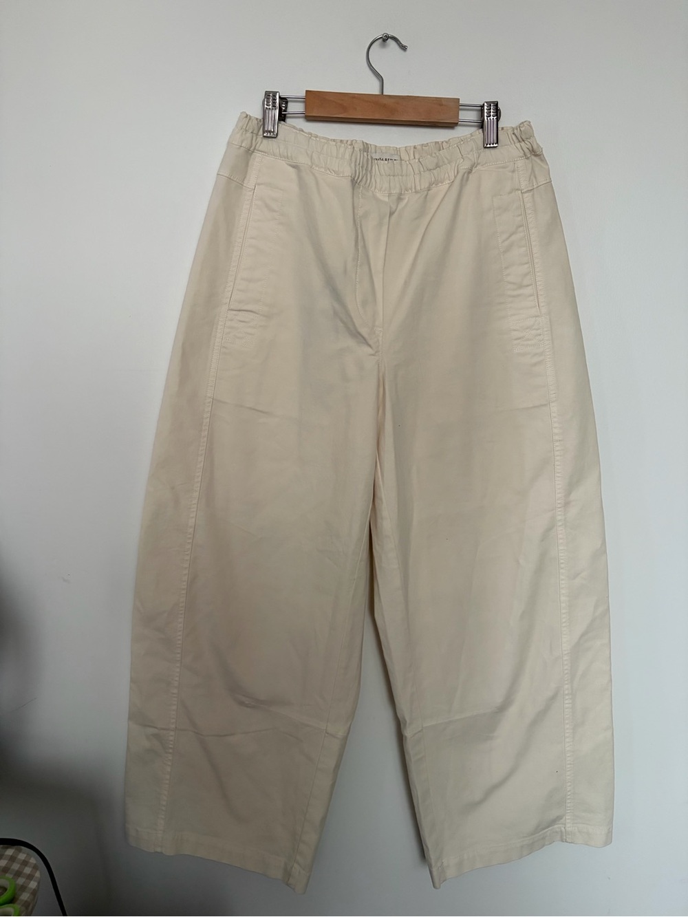 Banana Republic Cream Wide-Leg Chinos - Medium